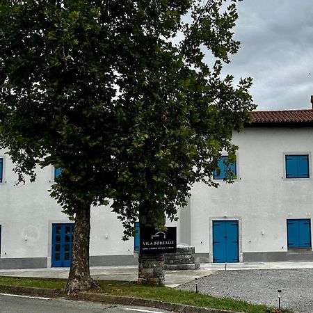 Vila Borealis Komen Exterior foto